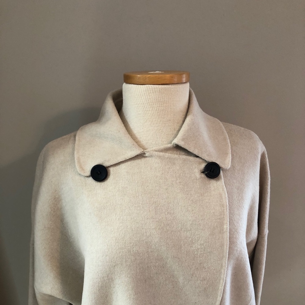 Zara women cape with pockets